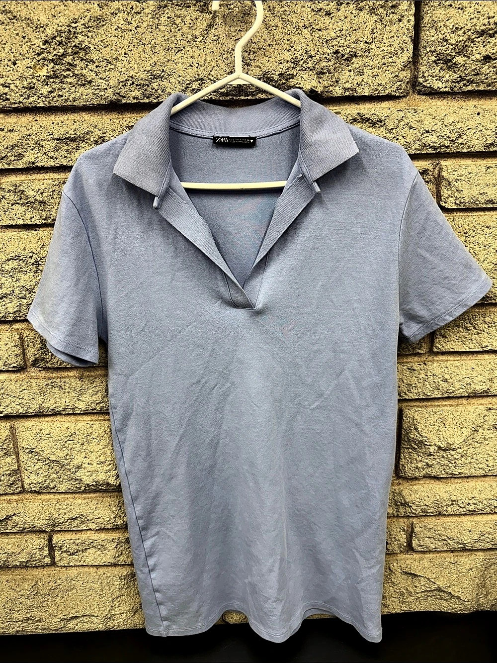 ZARA Women's L Light Blue Short Sleeve Open V-Neck Collared Polo Top